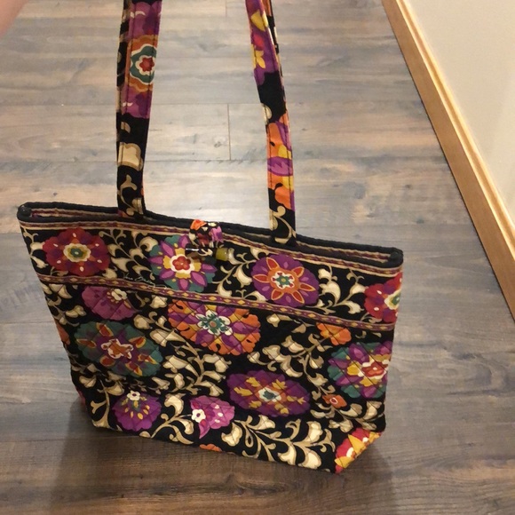 Vera Bradley Tote - Picture 2 of 13